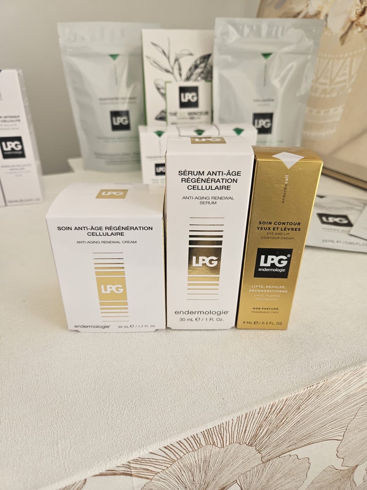 Gamme anti-âge endermologie® LPG : crème, sérum et soin contour yeux